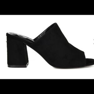 Gianni Bini Mule slip ons